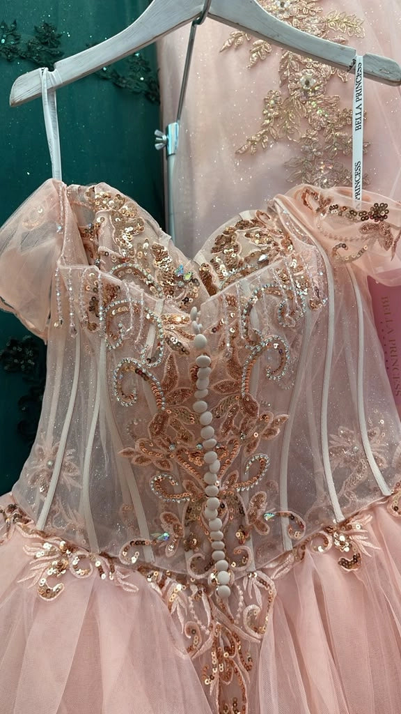 Luxury Ball Gown Sweetheart Off‑Shoulder Corset Back Chapel Train Quinceanera Dress