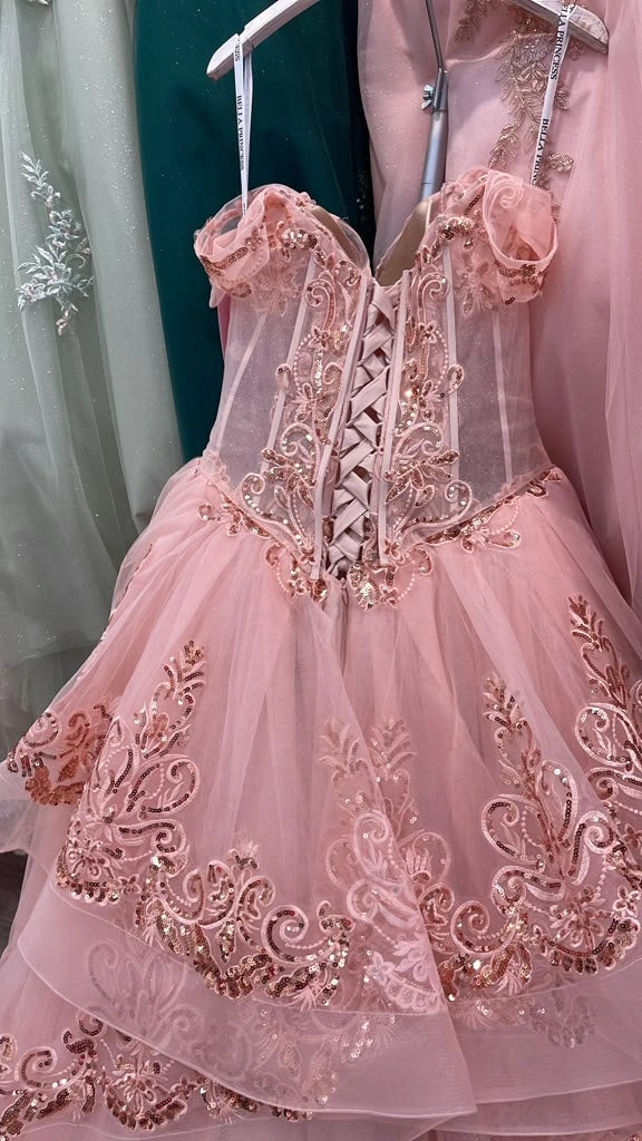 Luxury Ball Gown Sweetheart Off‑Shoulder Corset Back Chapel Train Quinceanera Dress