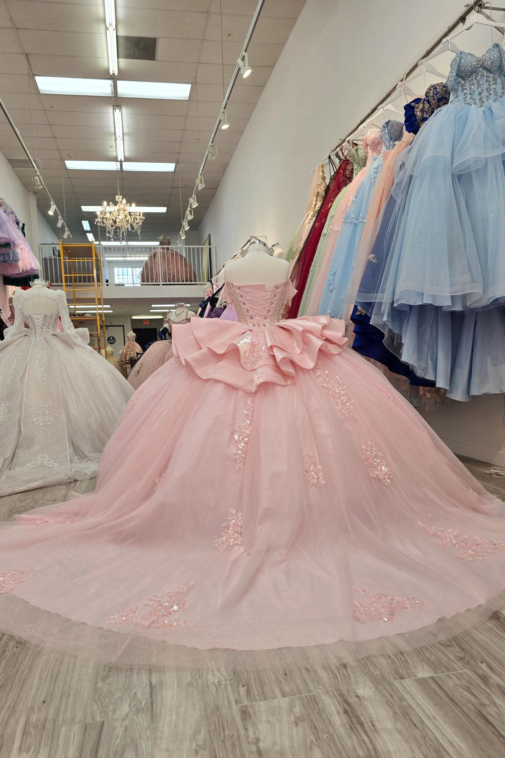 Glamorous Ball Gown Sweetheart Off‑Shoulder Corset Back Chapel Train Quinceanera Dress