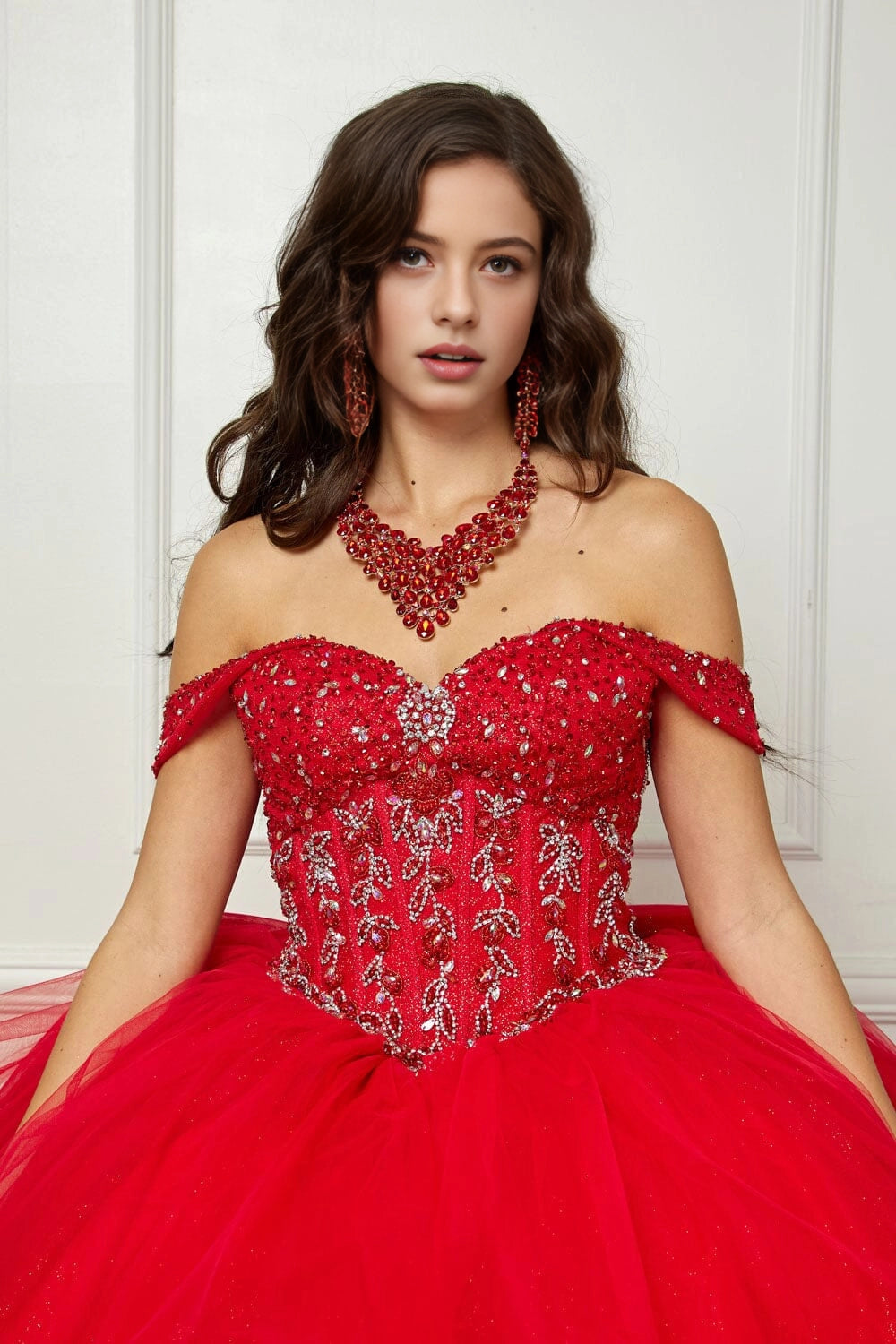 Fairy‑tale Ball Gown Sweetheart Off‑Shoulder Corset Back Chapel Train Quinceanera Dress