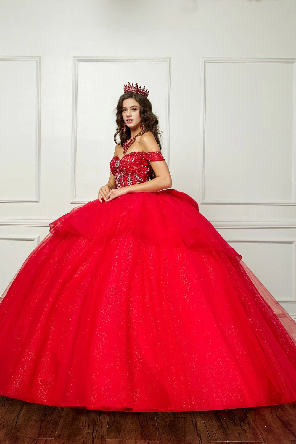 Fairy‑tale Ball Gown Sweetheart Off‑Shoulder Corset Back Chapel Train Quinceanera Dress