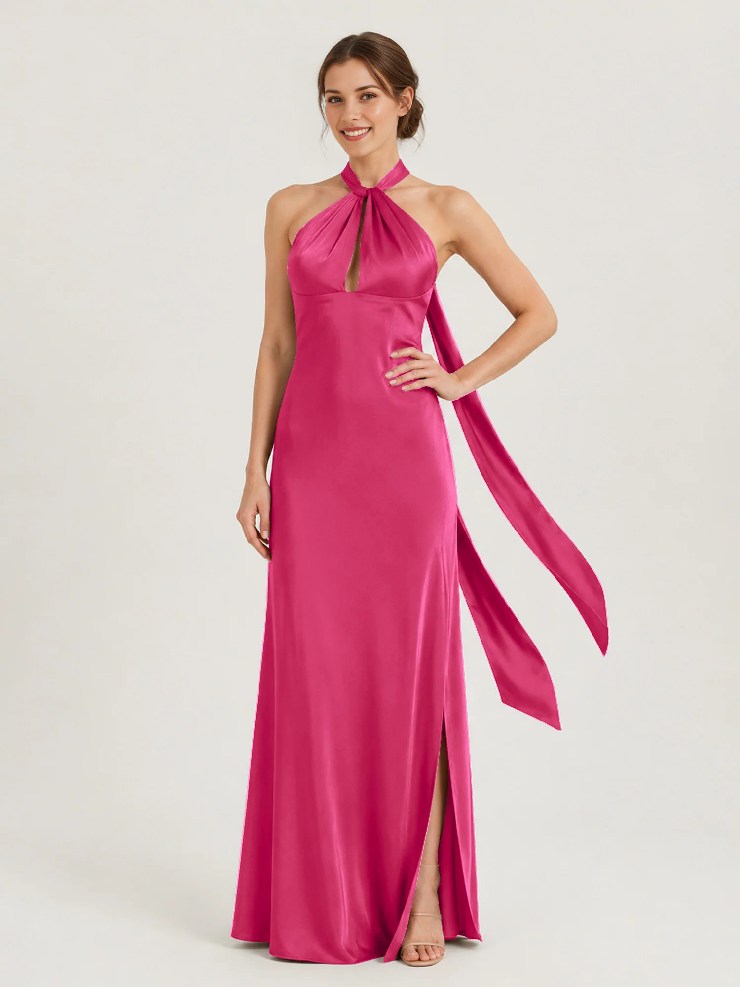 Vestido largo de dama de honor con hombros descubiertos, escote corazón, cintura plisada de tul y lazo en la espalda.