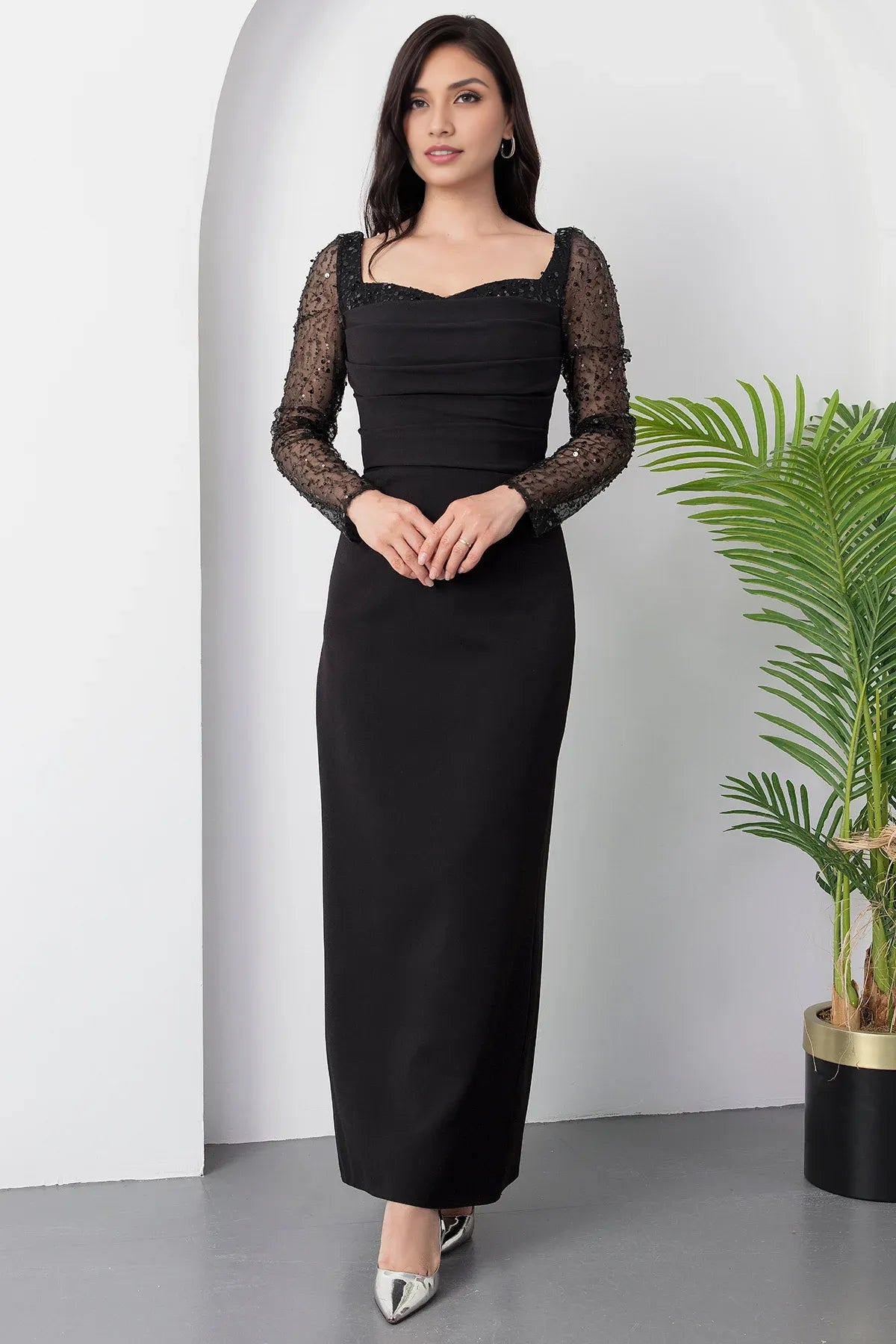 Sophisticated Sheath Square Neck Long Sleeve Sequin Mesh Formal Evening Dress
