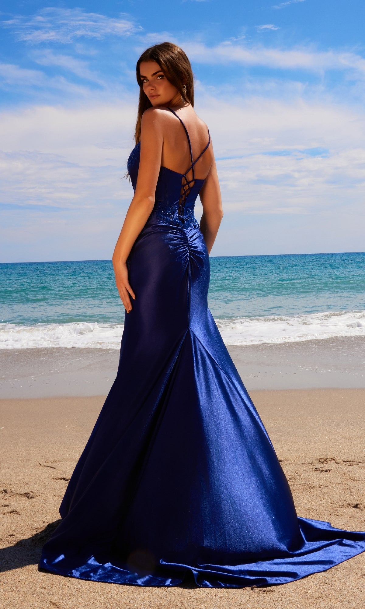 Vestido de fiesta de satén con apliques de encaje rojo - Vestido corsé con escote en V y abertura alta en el muslo para galas y bodas formales