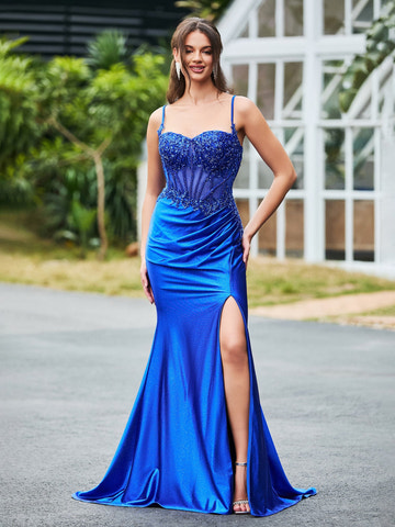 Vestido Formal Largo de Satén Azul Royal con Tirantes Finos, Corsé Transparente, Cuerpo Bordado, Drapeado, Abertura Alta, Corte Sirena y Cola para Fiesta de Graduación y Concursos de Belleza