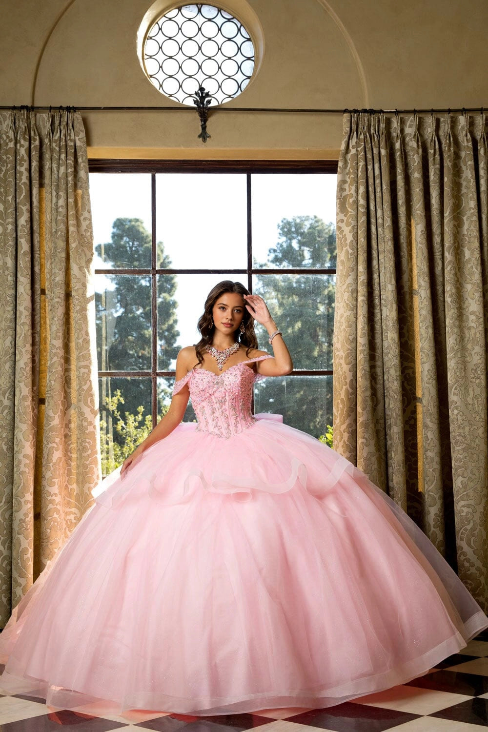 Fairy‑tale Ball Gown Sweetheart Off‑Shoulder Corset Back Chapel Train Quinceanera Dress