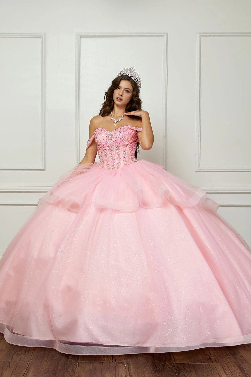 Fairy‑tale Ball Gown Sweetheart Off‑Shoulder Corset Back Chapel Train Quinceanera Dress