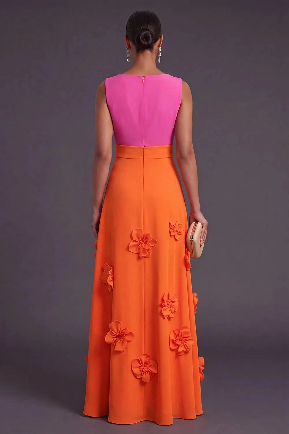 Vibrant A‑Line V‑Neck Sleeveless Zipper‑Back Long Prom Wedding Guest Dress