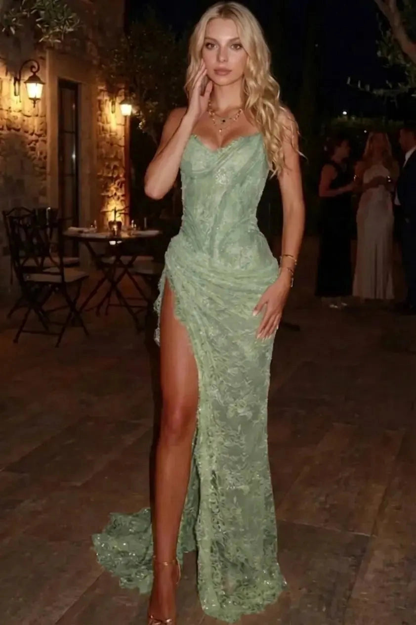 Elegant Mermaid Strapless Sweetheart Lace‑Up Back Long Prom Dress