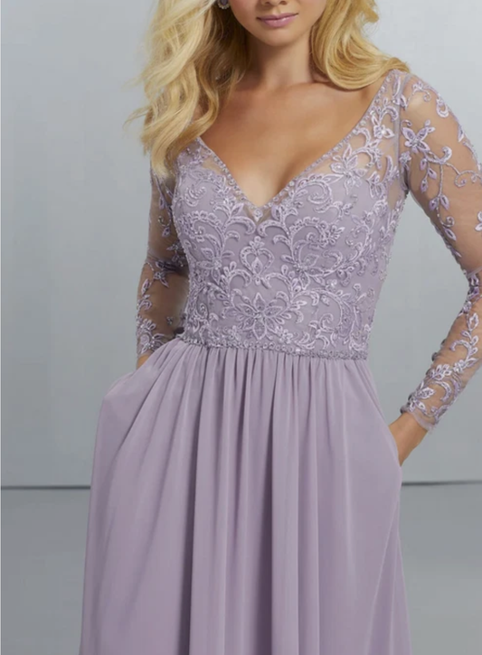 A-Line Princess Elegant Long Sleeve Lace & Chiffon Formal Gown with Deep V-Neck Party Wedding Guest Bridesmaid Dresses
