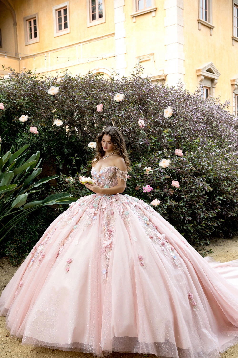 Dreamy Ball Gown Sweetheart Off‑Shoulder Corset Back Chapel Train Quinceanera Dress