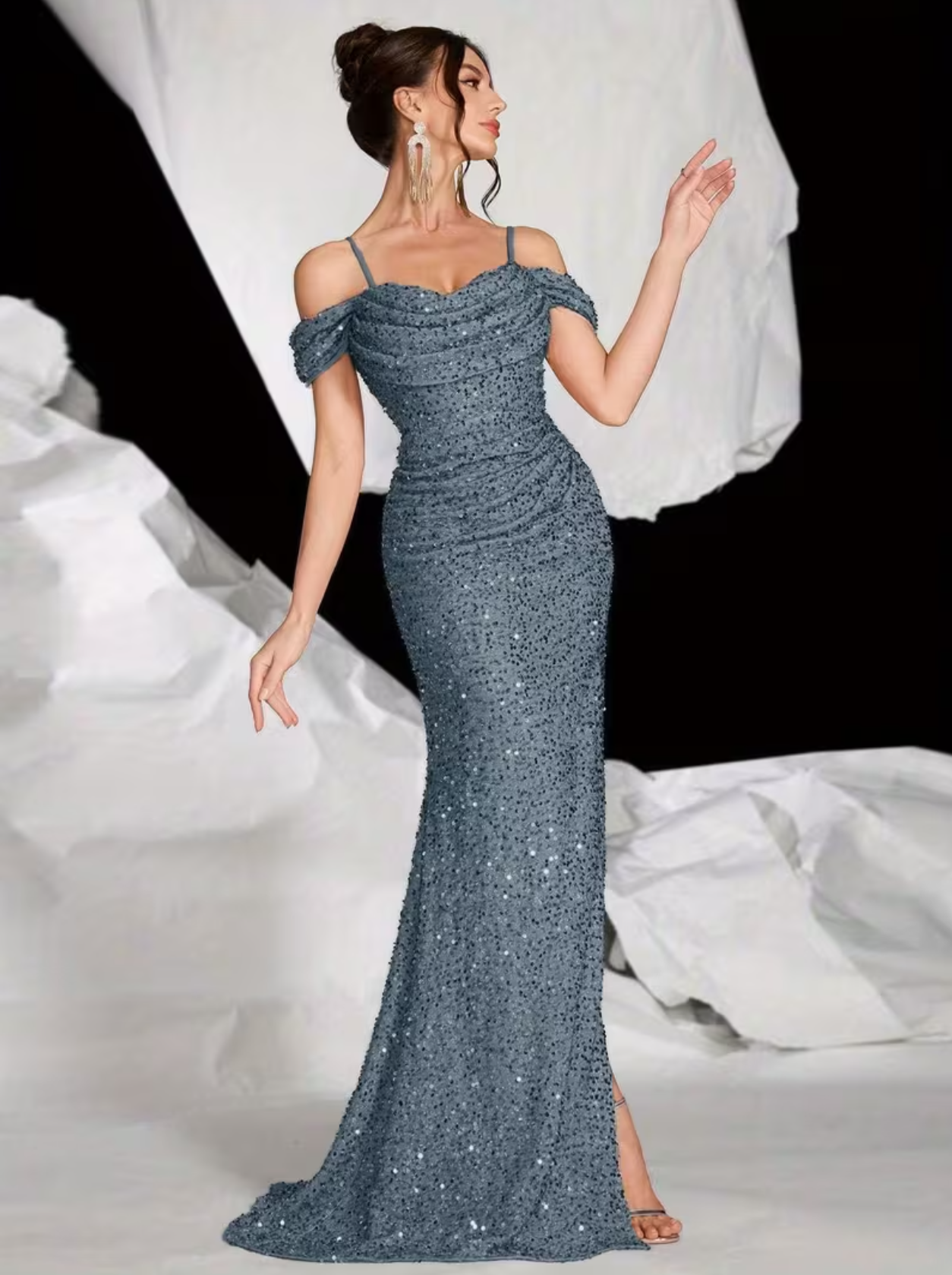 Vestido de noche elegante de sirena para mujer, sin tirantes, largo, formal, con lentejuelas doradas brillantes, abertura alta y cola, para fiesta de boda o graduación
