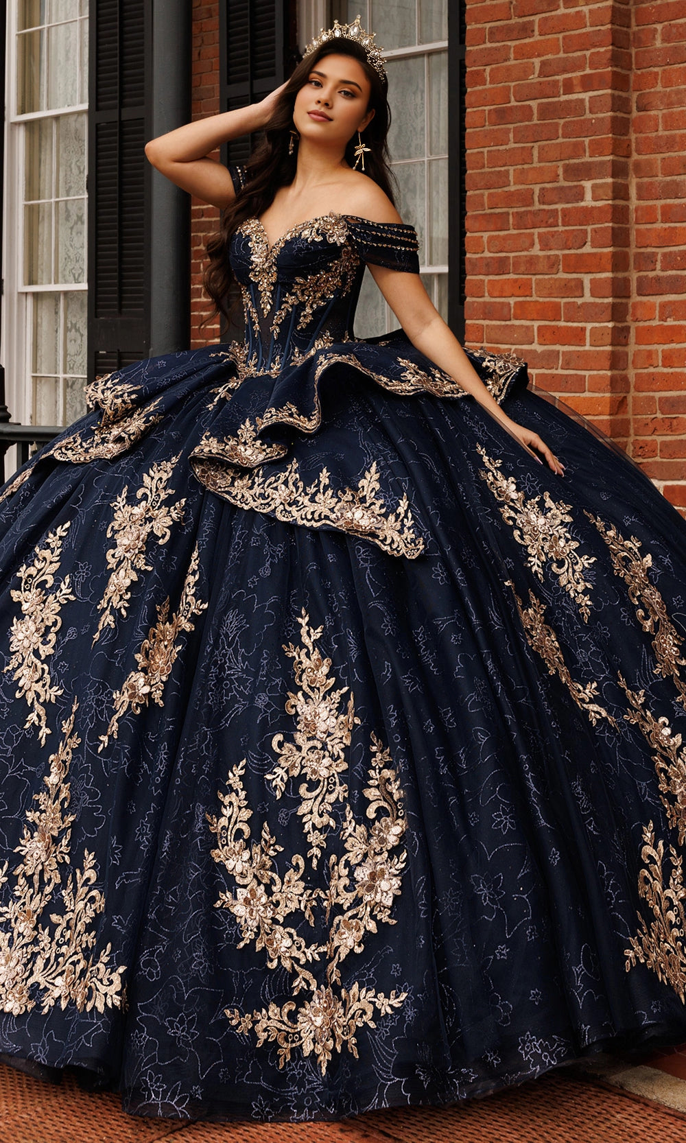 Luxury Ball Gown Off‑Shoulder Short Sleeve Lace‑Up Back Sweep Train Quinceanera Dress