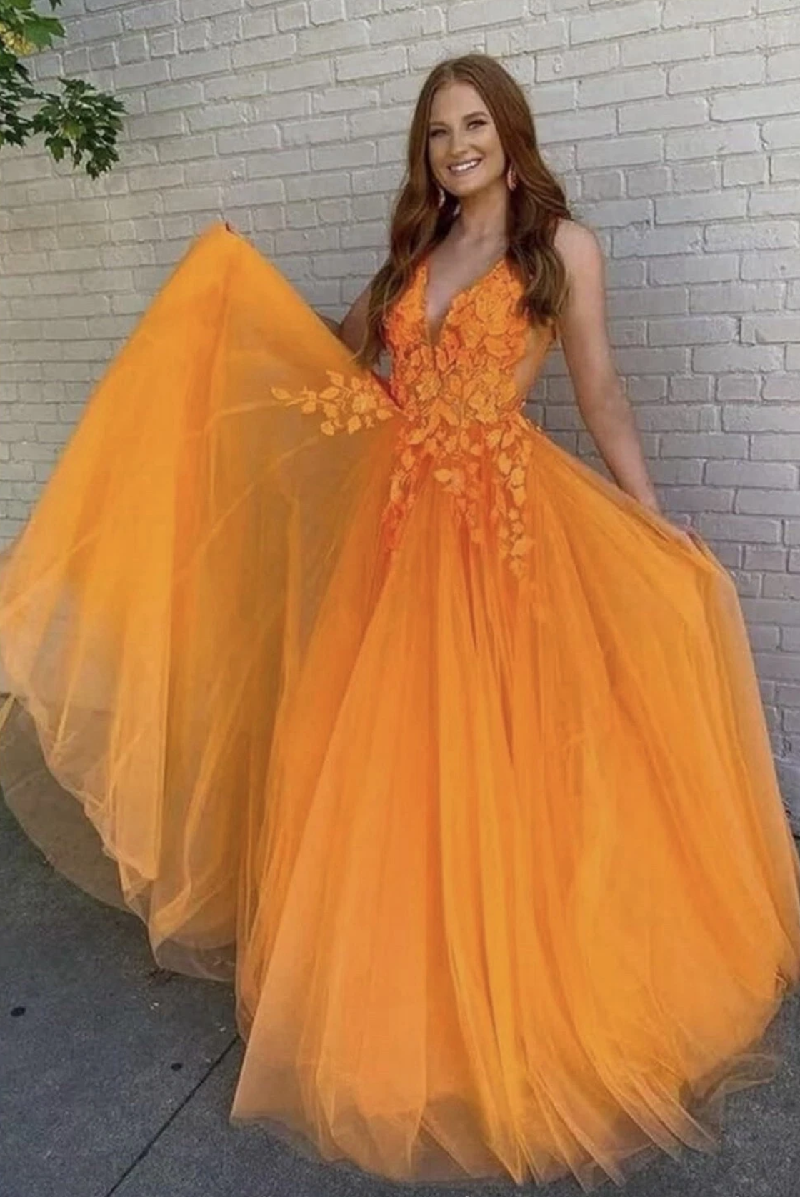 Women's Elegant V-Neck Tulle A-Line Princess Prom Dress with Lace Floral Deep V Neck Prom Long Tulle Ball Gown