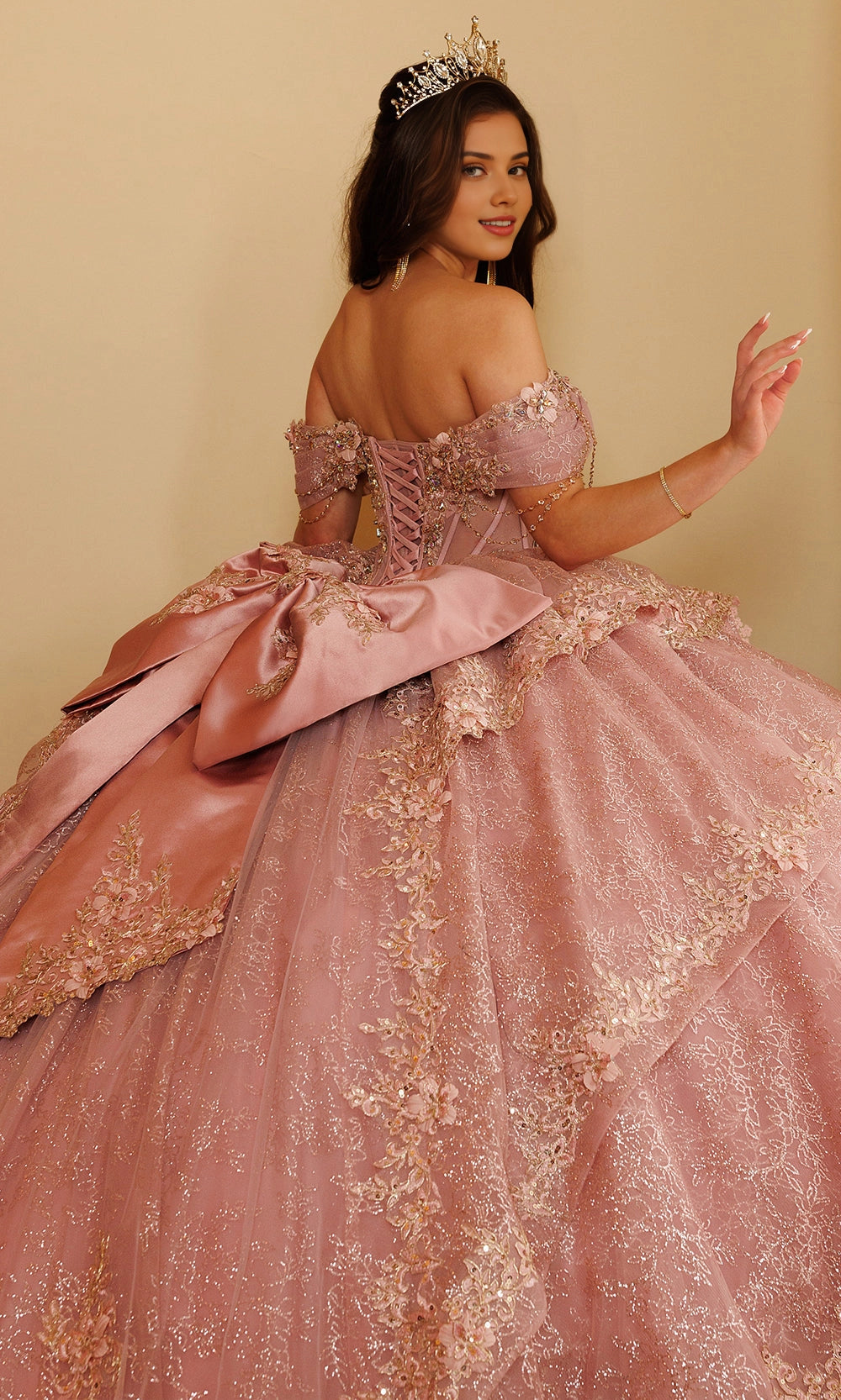 Regal Ball Gown Off‑Shoulder Chain Sleeve Lace‑Up Back Cathedral Train Quinceanera Dress