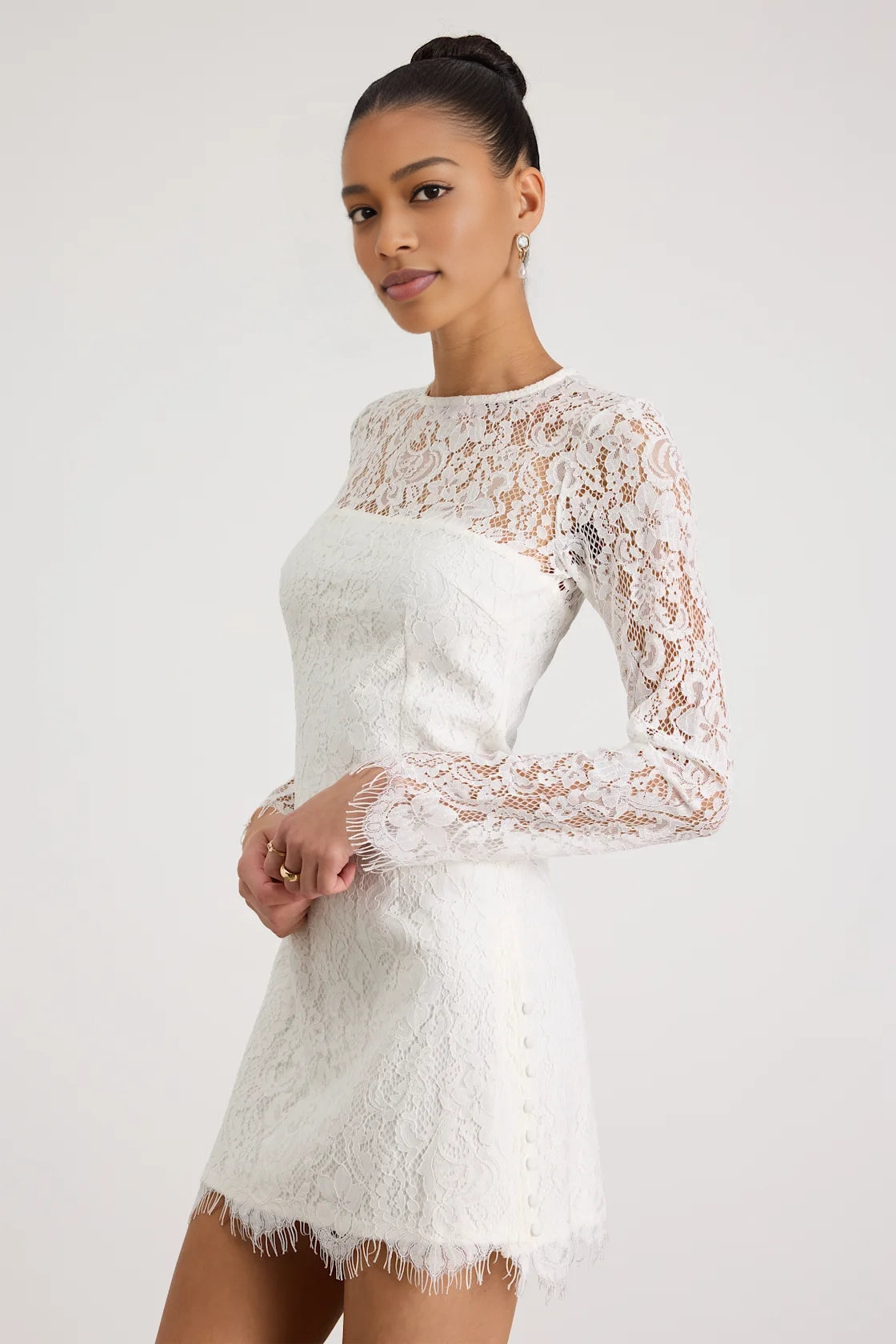 Vedress white floral lace sheath mini homecoming dress crew neck long sleeve teen formal gown
