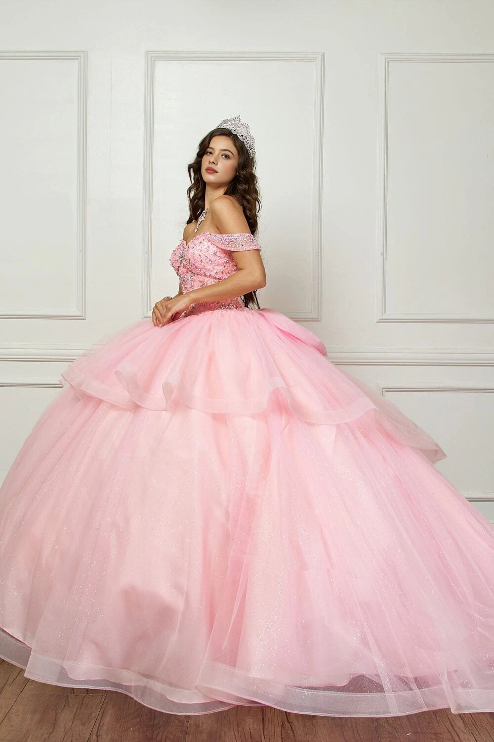 Fairy‑tale Ball Gown Sweetheart Off‑Shoulder Corset Back Chapel Train Quinceanera Dress