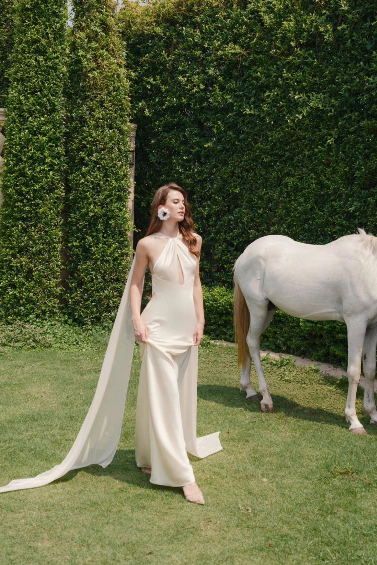 Luxury Mermaid Halter Sleeveless V‑Open Deep‑V‑Back Train Wedding Dress