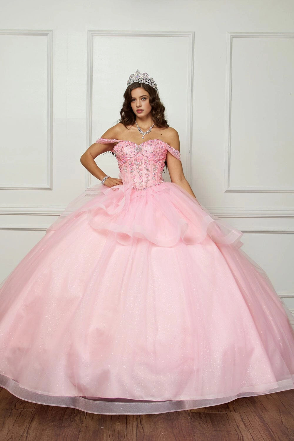 Fairy‑tale Ball Gown Sweetheart Off‑Shoulder Corset Back Chapel Train Quinceanera Dress