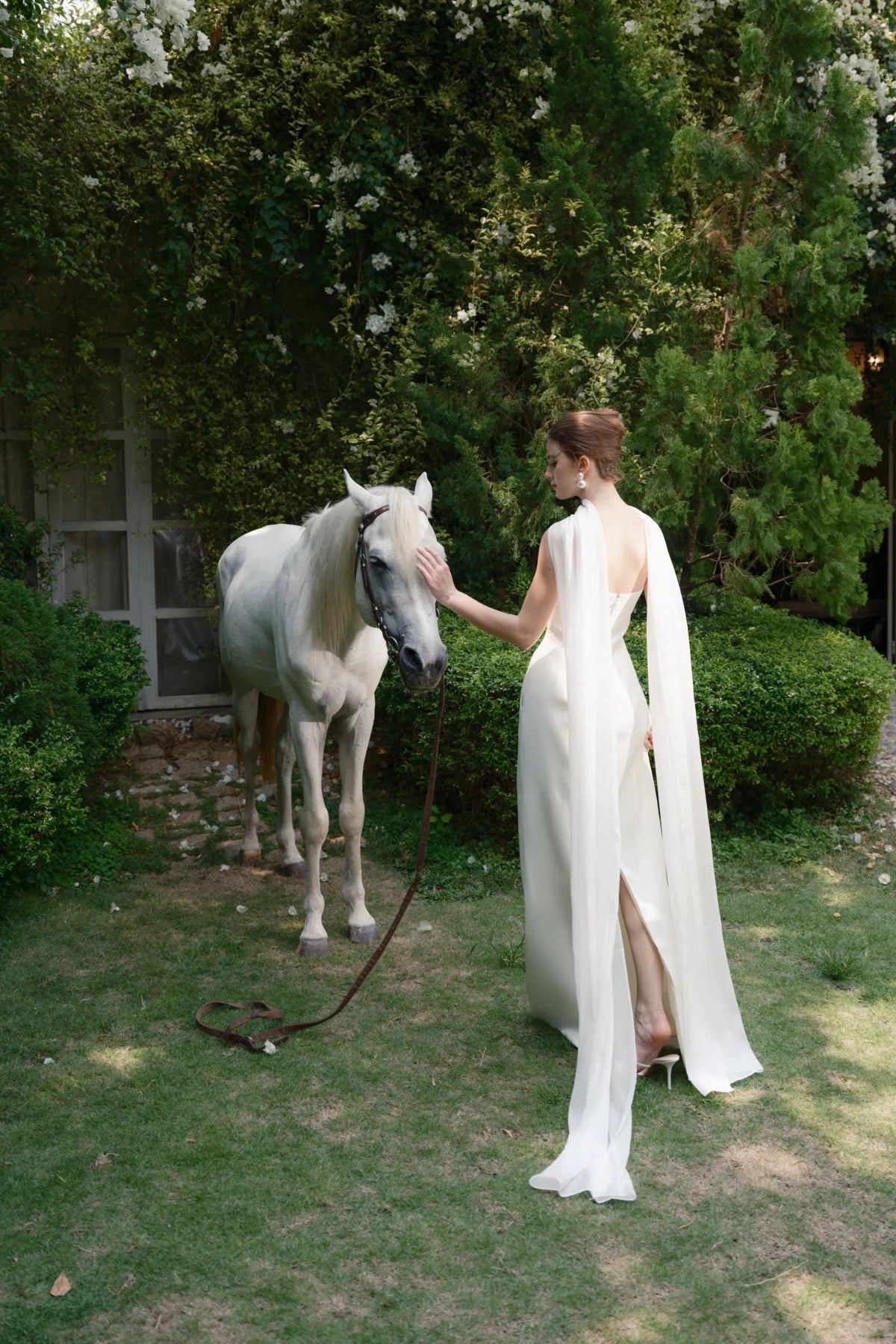 Chic Sheath Sweetheart Cape Sleeves Open Back Floor Length Wedding Gown