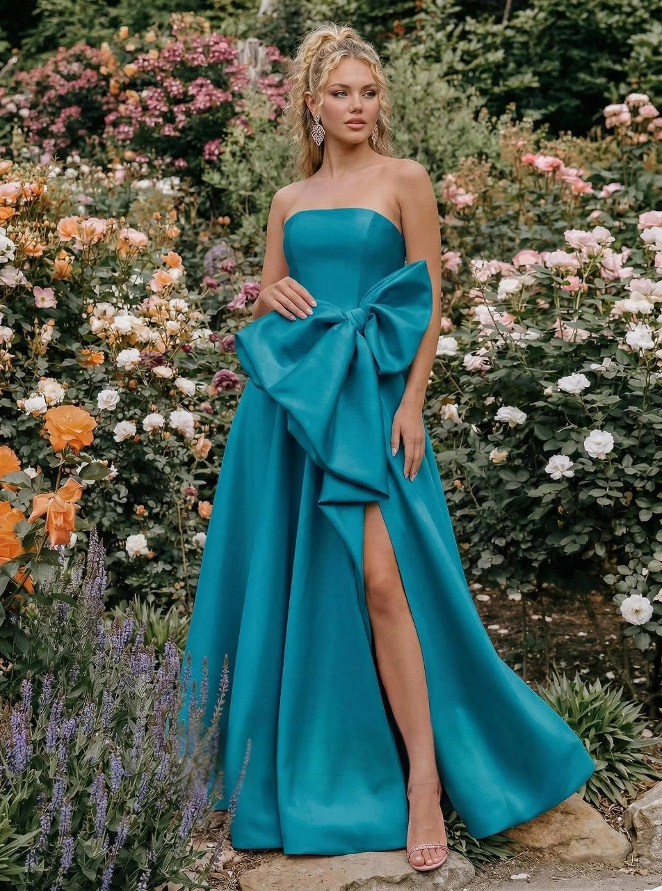 Chic A-Line Strapless Sleeveless Zip Back Floor-Length Prom Dress
