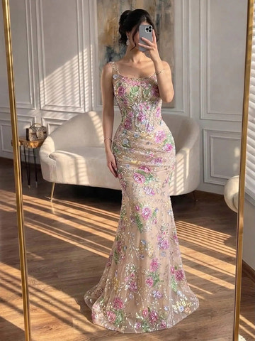 Romantic Mermaid Scoop Neck Strappy Lace-Up Back Floor-Length Prom Dress
