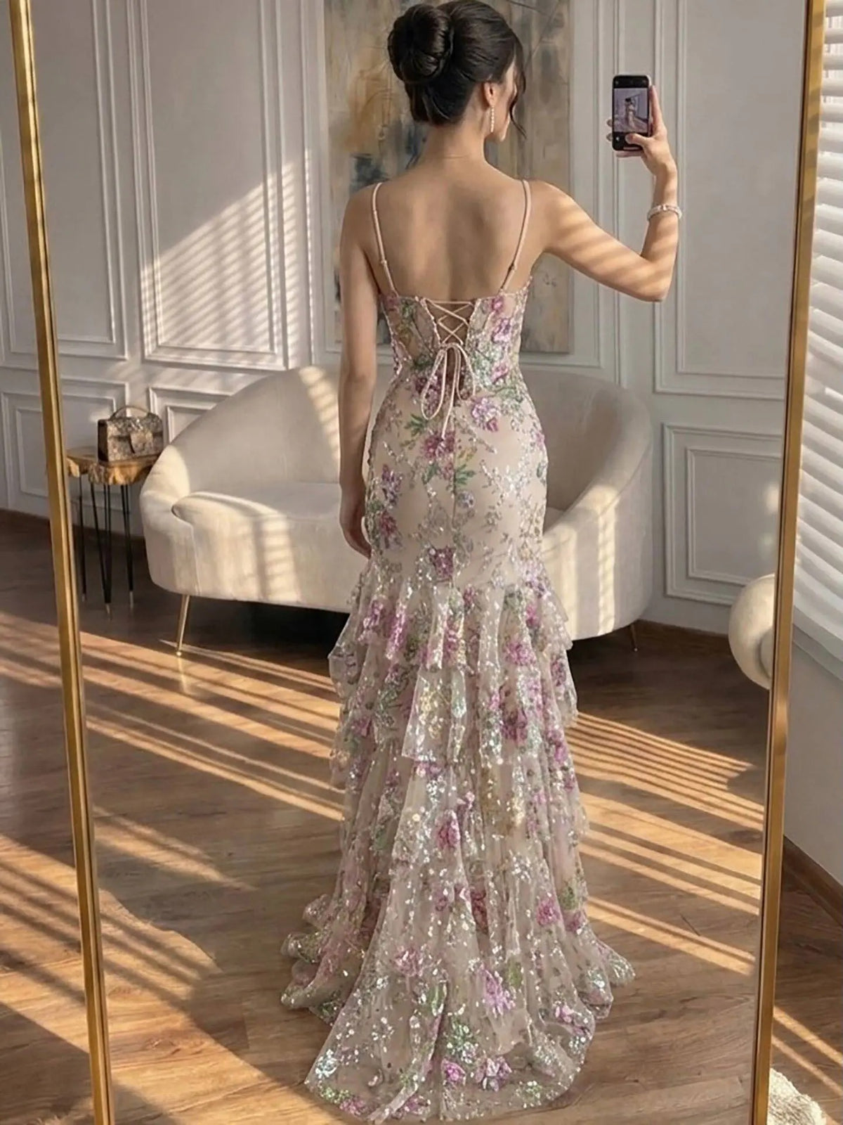 Romantic Mermaid V-Neck Sleeveless Lace-Up Back Floor-Length Prom Dress