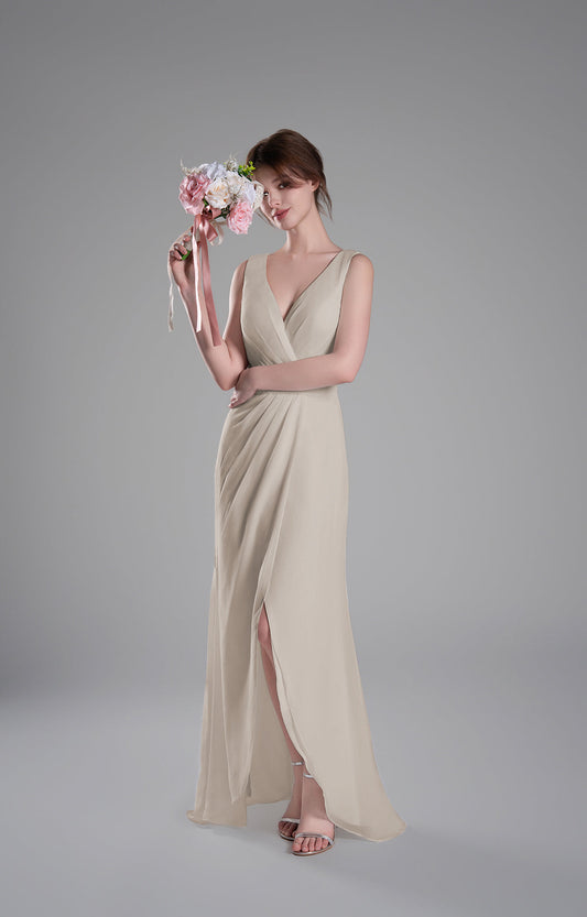 Elegant Chiffon V-Neck Bridesmaid Dress with Side Slit Sleeveless Floor-Length Formal Gown