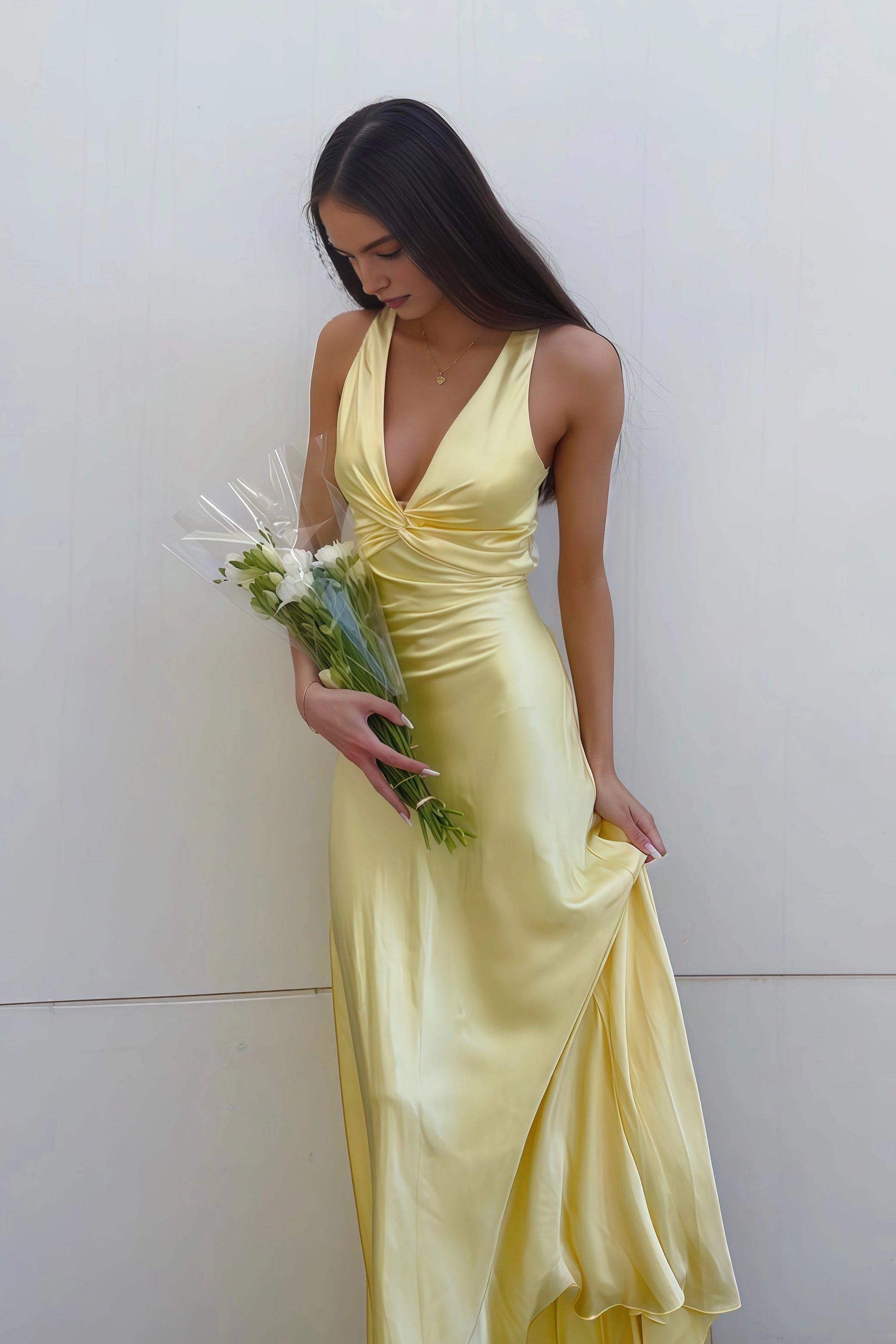 A‑line Satin Halter Twist‑front Open‑back Bow Floor‑length Prom Dress