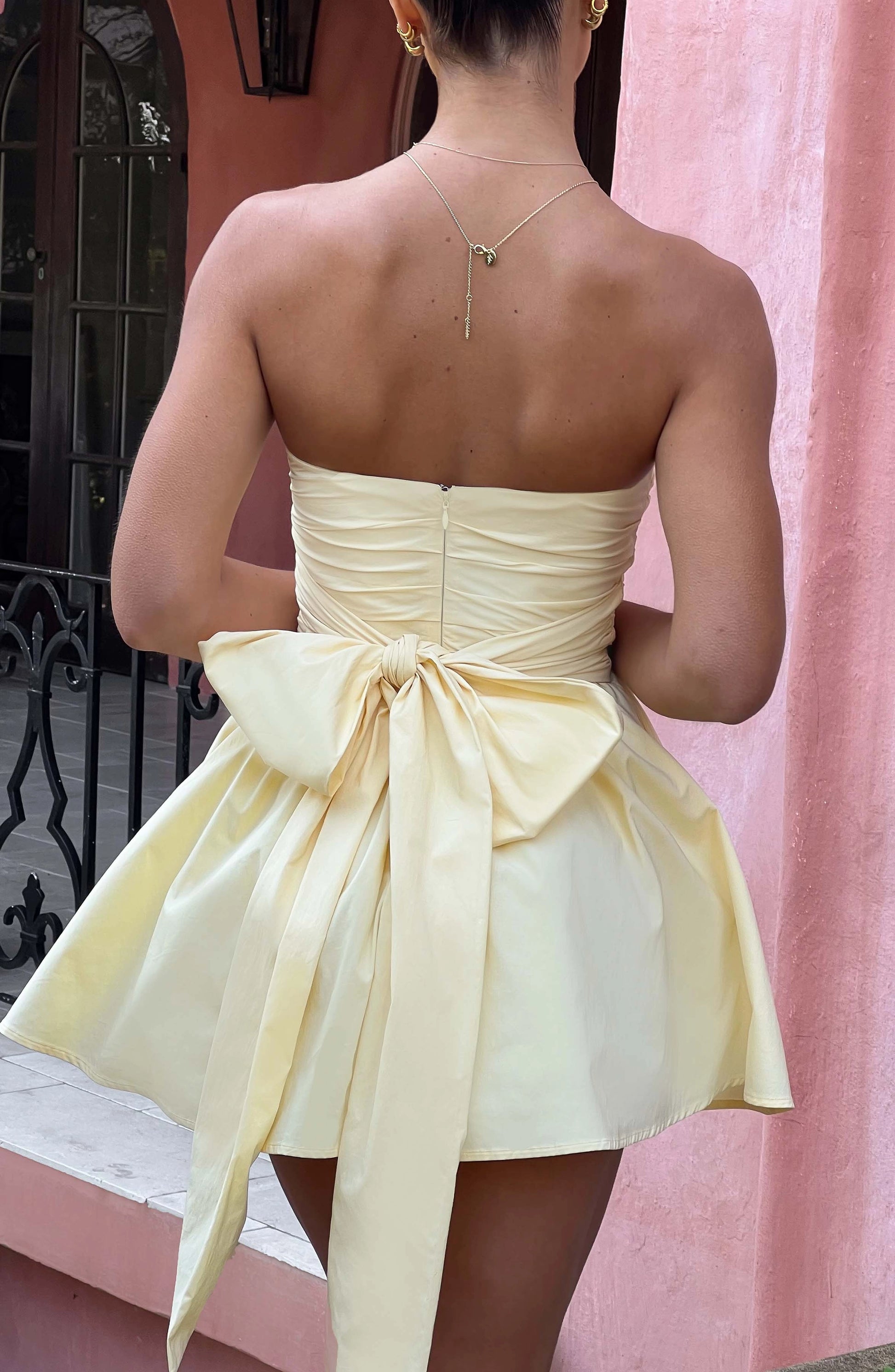 Glitter A-Line Strapless Sleeveless Bow Back Mini Homecoming Dress