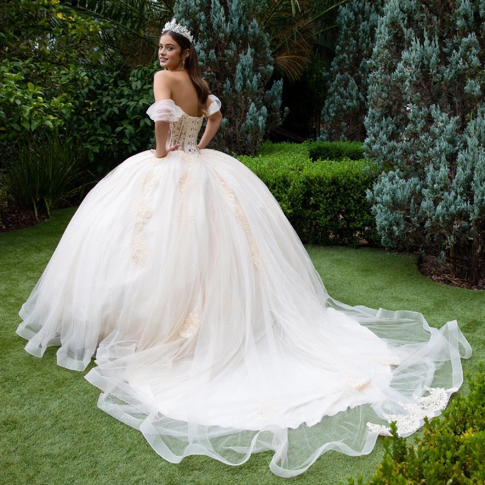 Elegant Ball Gown Off‑Shoulder Tulle Flutter Sleeve Lace‑Up Back Cathedral Train Quinceanera Dress