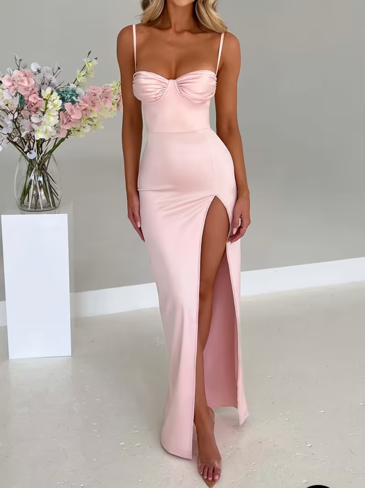 Women's Elegant Solid Color Strapless Evening Gown Mermaid/ Silhouette Party Wedding Dress with Wrinkle-Friendly Bust Pleats