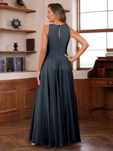 Back view of navy grey formal gown,keyhole cutout back with zipper,flowing floor‑length skirt vedress