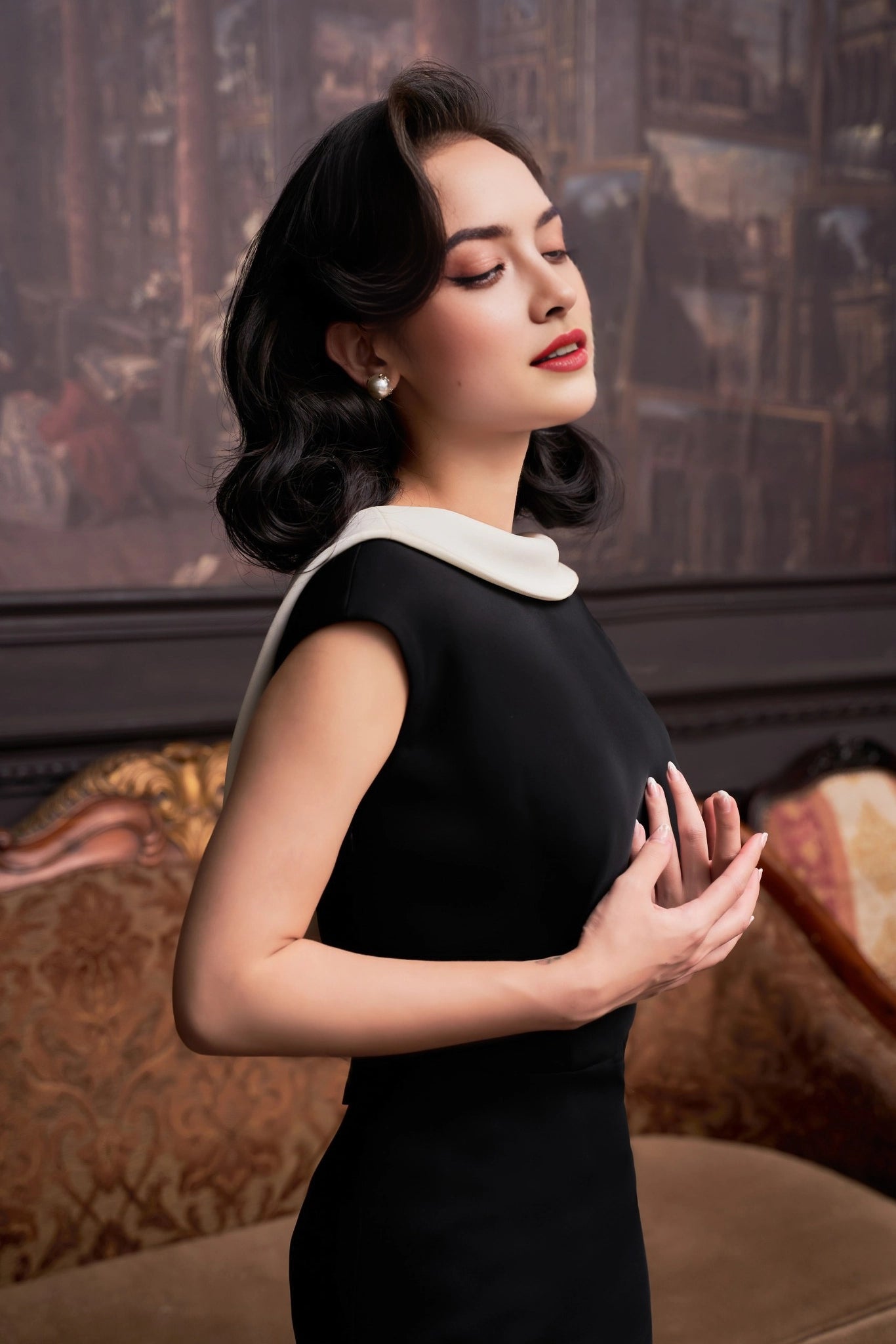 Fitted Mermaid Contrast‑Collar Cap‑Sleeve Scoop‑Back Maxi Prom Dress