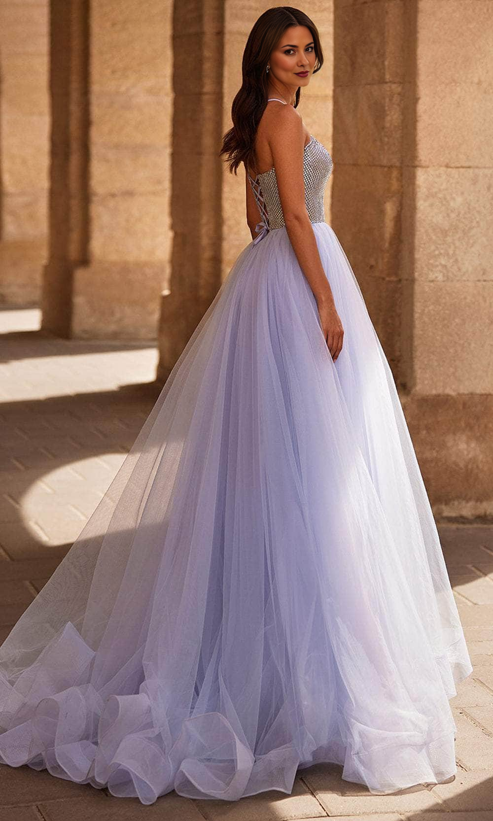 Vestidos de fiesta glamurosos con escote corazón en línea A, pedrería, tirantes finos y espalda descubierta hasta el suelo
