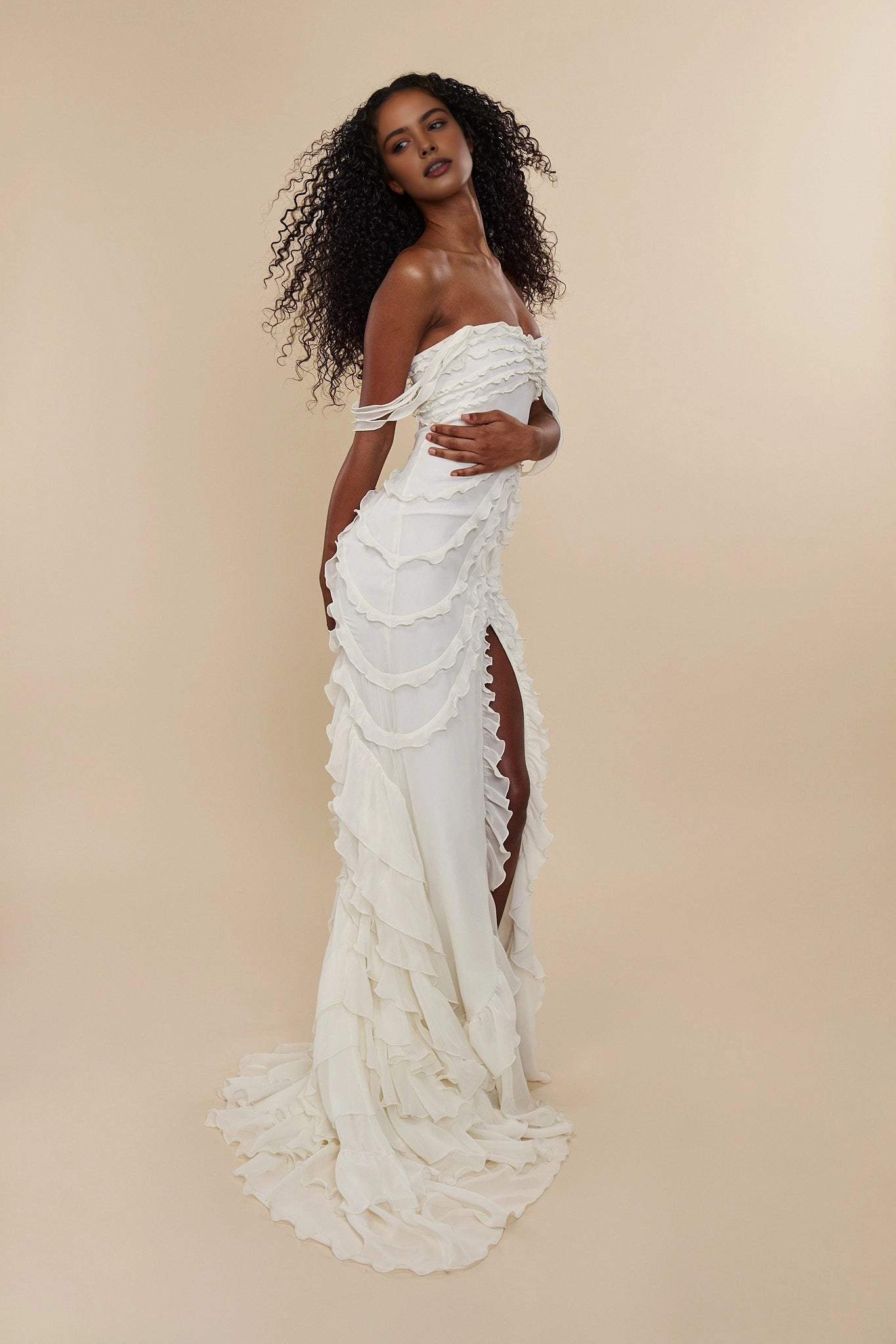 Elegant Mermaid Strapless Off‑shoulder Open‑back Train‑length prom dress