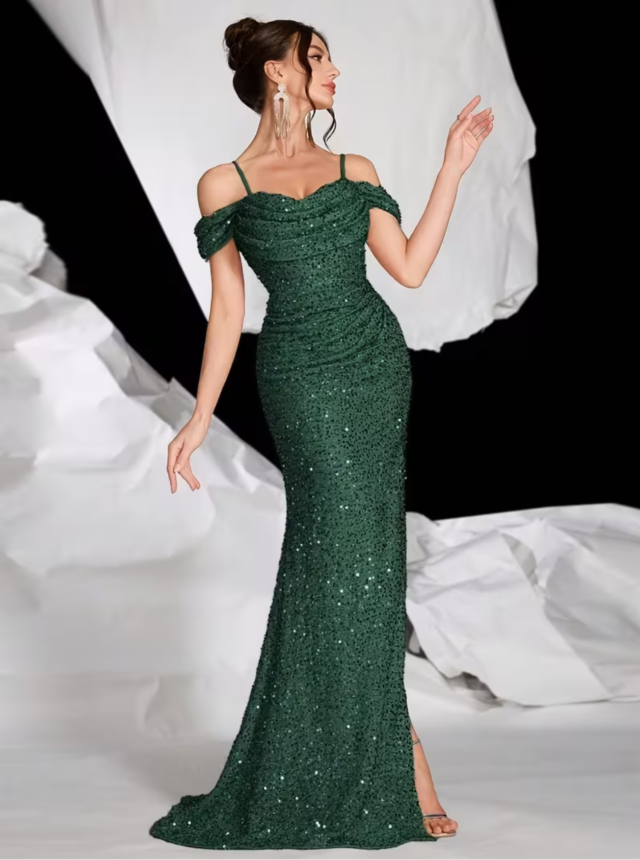 Vestido de noche elegante de sirena para mujer, sin tirantes, largo, formal, con lentejuelas doradas brillantes, abertura alta y cola, para fiesta de boda o graduación