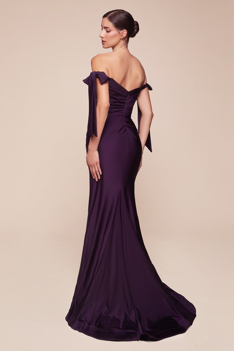 Vestido de dama de honor de satén con hombros descubiertos y corte sirena - Vestido formal de dama de honor y fiesta de graduación con detalle de lazo y abertura alta