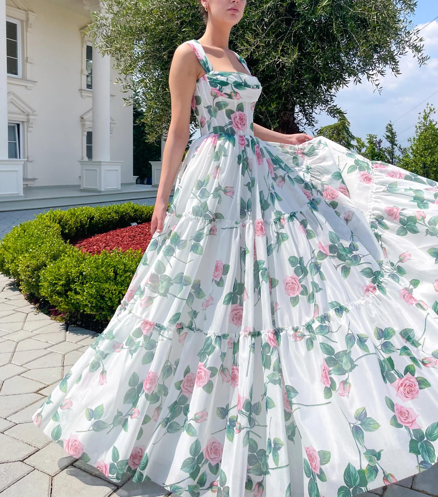 Charming A-Line Square Neck Floral Sleeveless Floor-Length Prom Dress with Applique