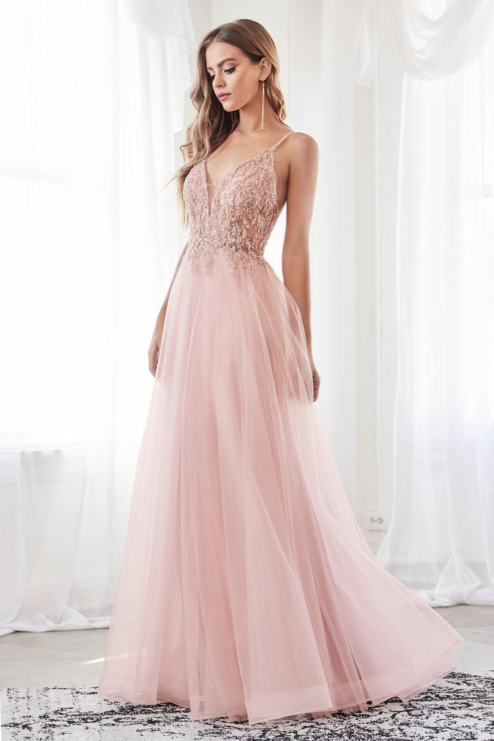 Vestido de invitada de boda corte A con tul brillante - Vestido de fiesta y noche formal con escote en V y tirantes finos adornados con abalorios