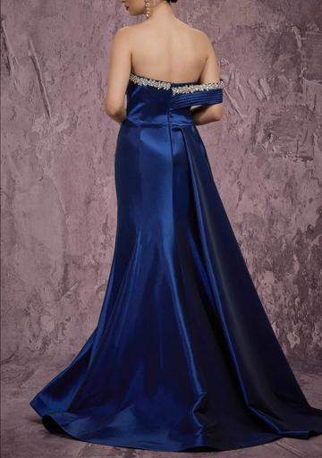Luxurious Mermaid Off-the-Shoulder Sleeveless Lace-Up Court Train Evening Gown