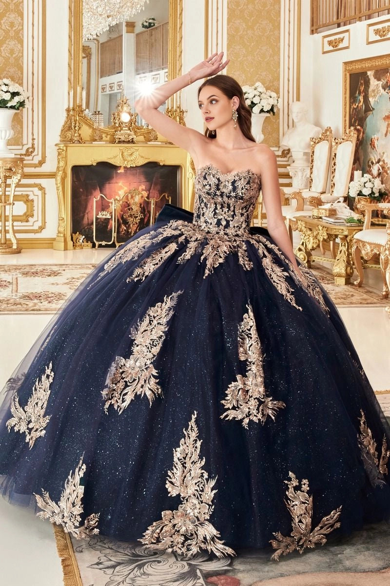 Glitter Ball Gown Sweetheart Strapless Sleeveless Lace‑Up Back Train Length Quinceanera Dress