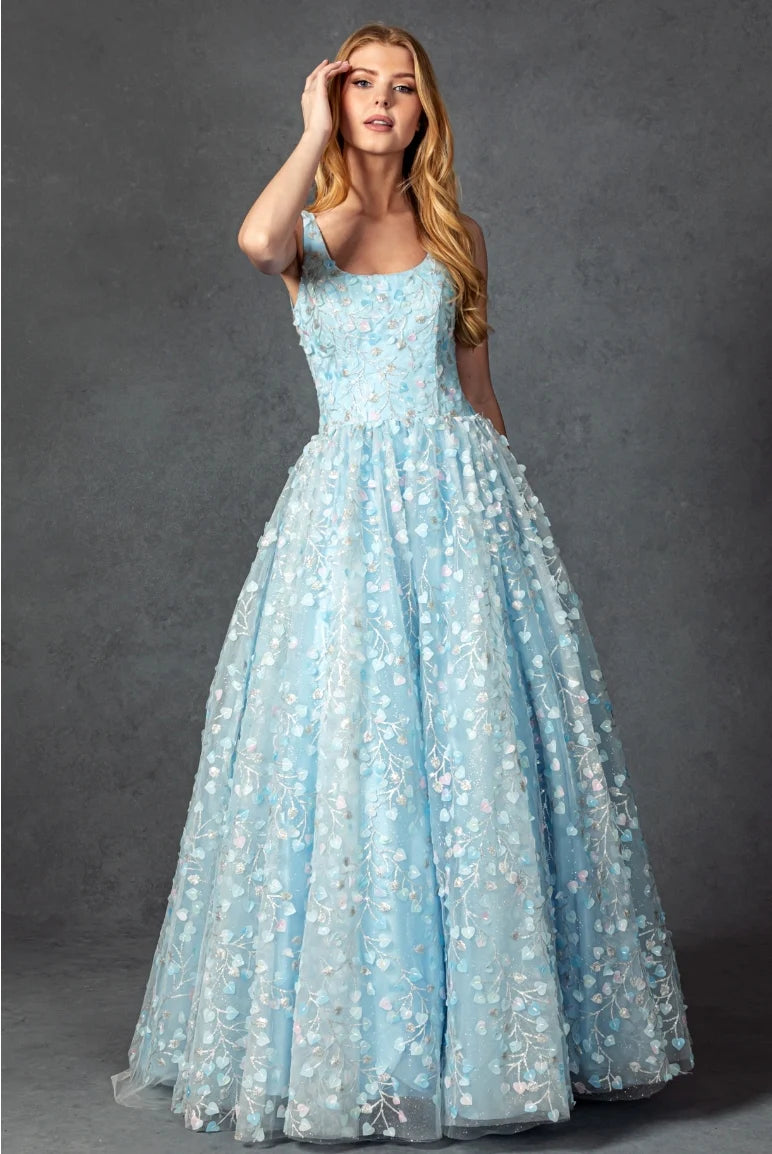 Vestido de fiesta de tul con escote cuadrado, falda en línea A y adornos florales 3D