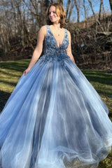 3D Floral Tulle A-Line V-Neck Sleeveless Floor-Length Prom Gown
