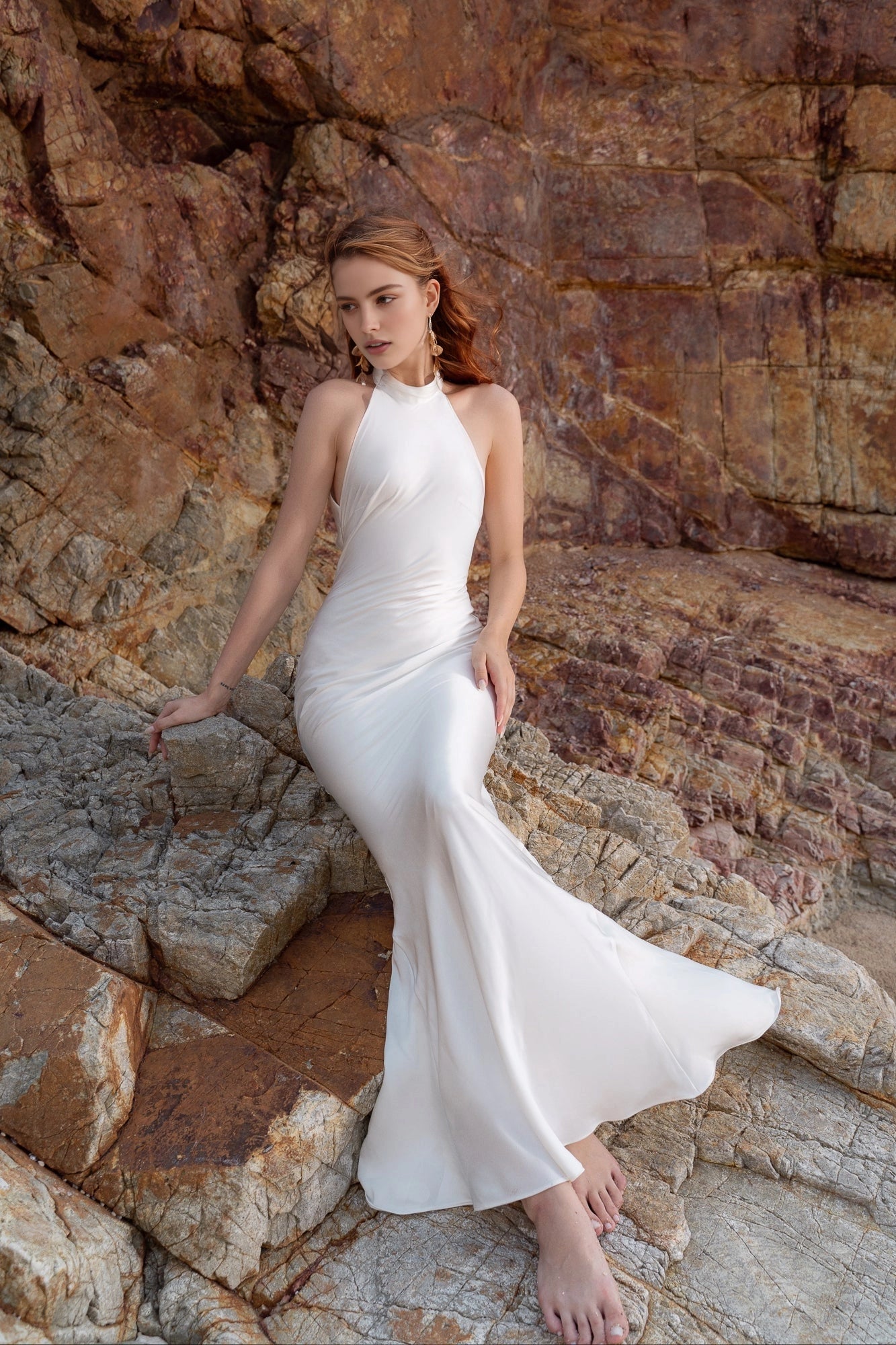 Rich Green Satin Mermaid Halter Sleeveless Draped Open‑Back Floor‑Length Prom Dress
