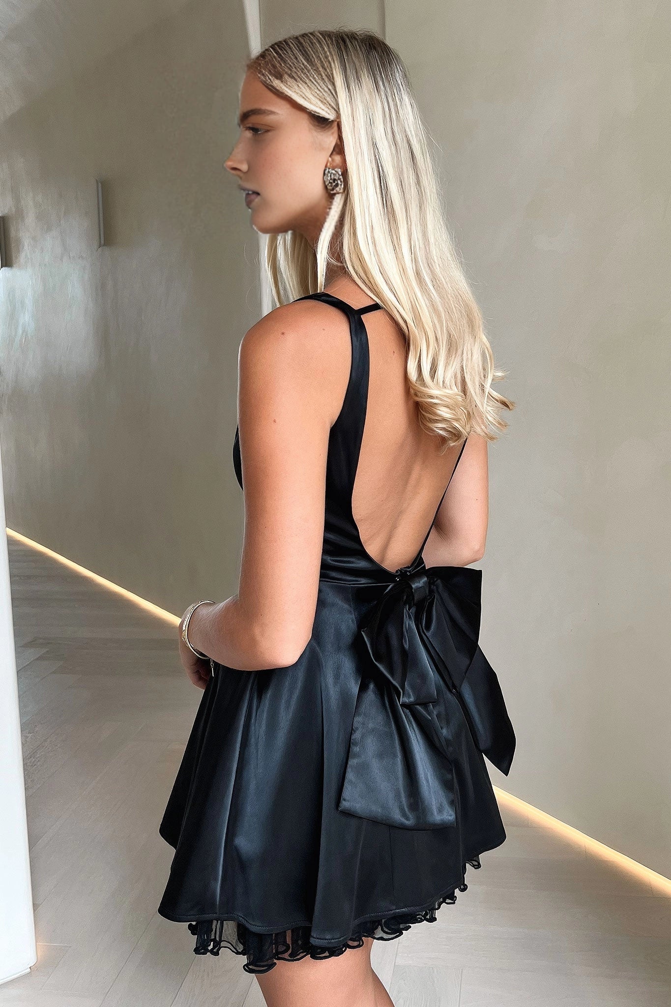 Satin A-Line Sleeveless Bow Back Mini Homecoming Dress