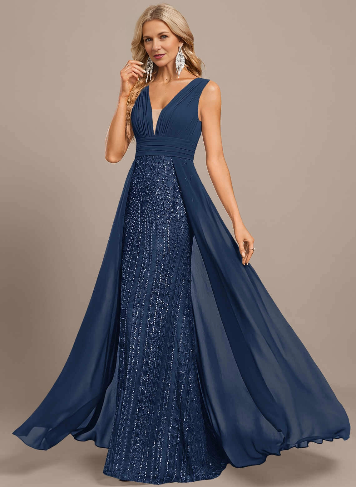Elegant A‑Line V‑Neck Sleeveless Lace Back Long Mother Of The Bride Dress