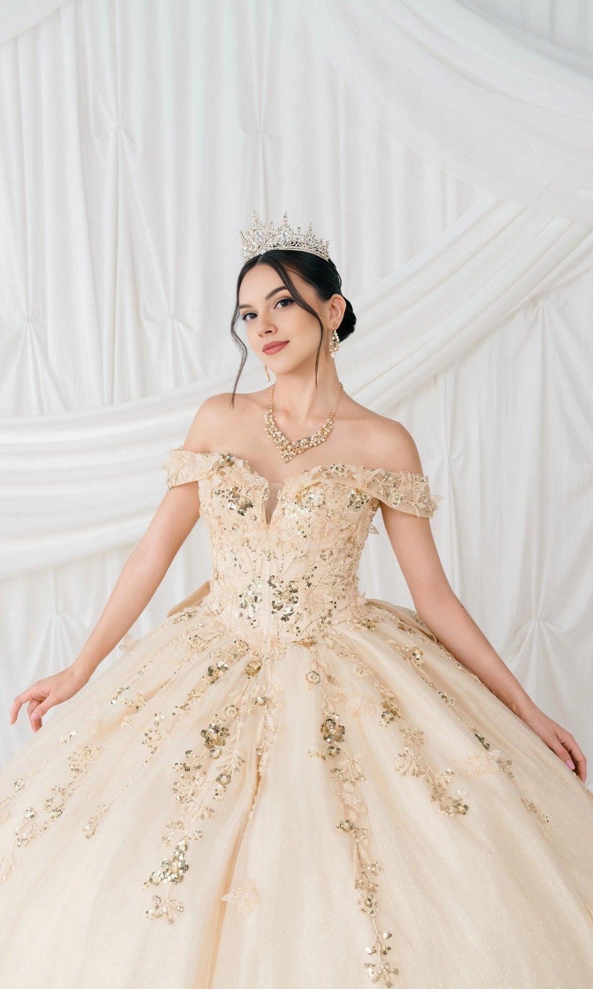 Striking Ball Gown Off‑The‑Shoulder Short Sleeve Corset Back Train Length Floral Quinceanera Dress