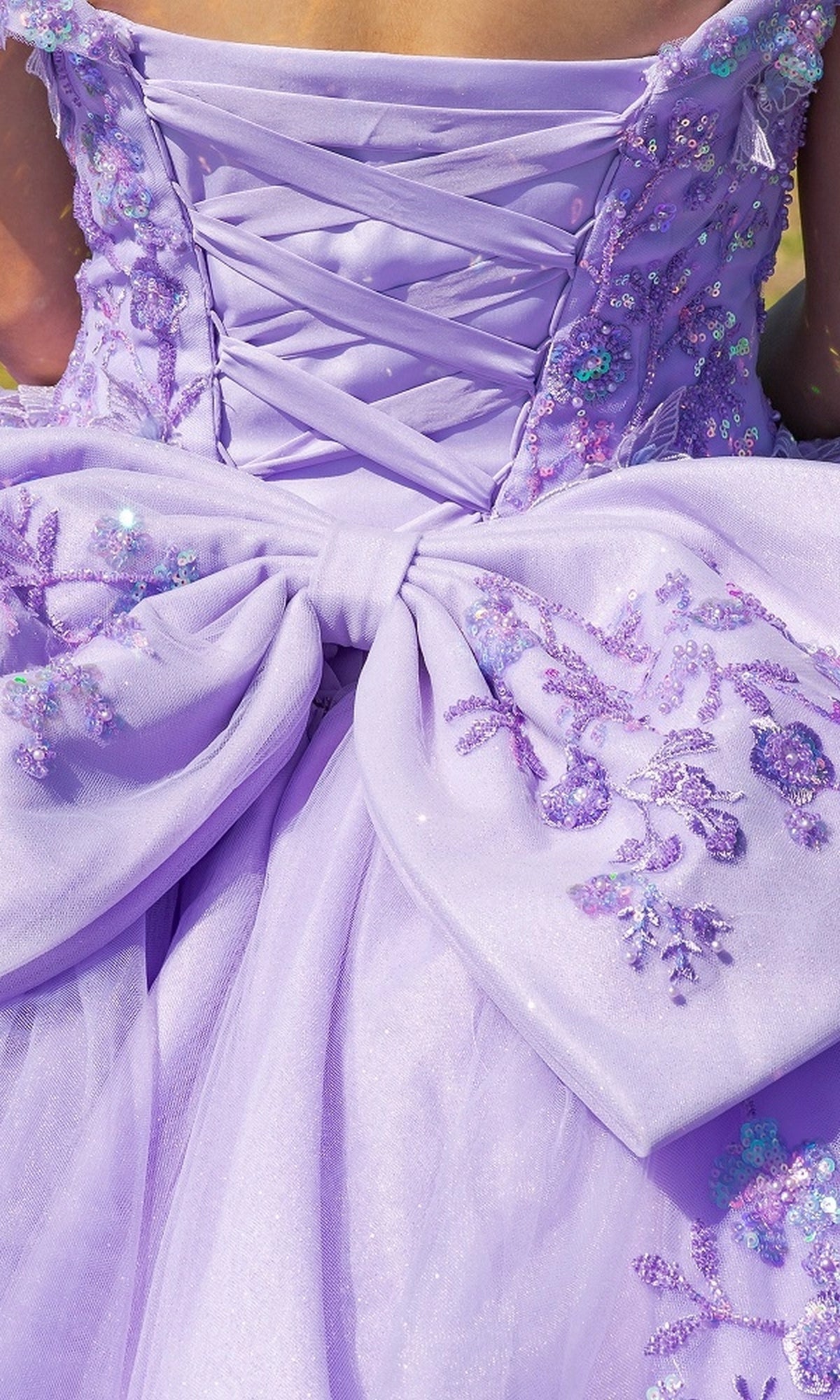 Striking Ball Gown Off‑The‑Shoulder Short Sleeve Corset Back Train Length Floral Quinceanera Dress