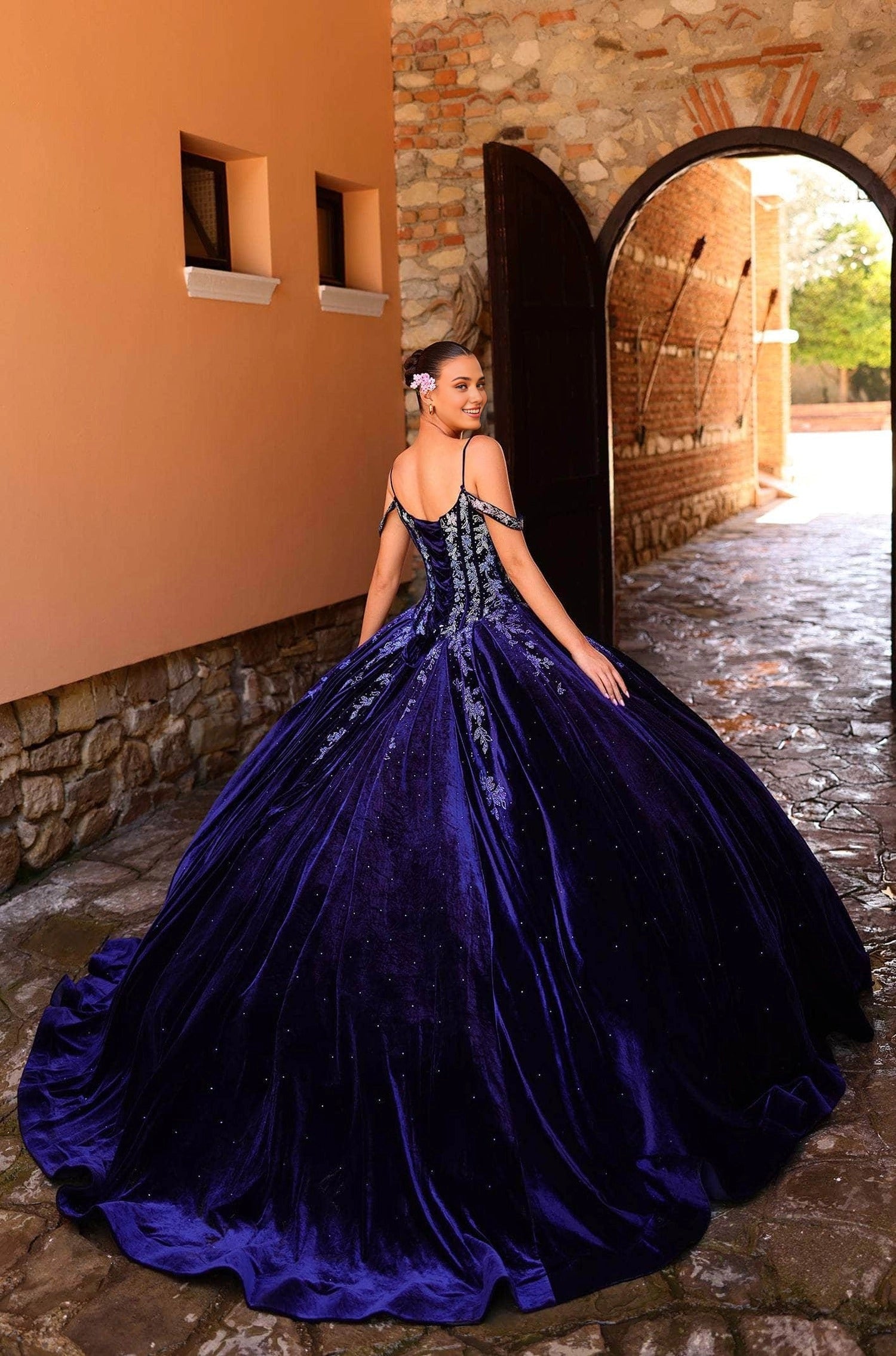 Deep Purple Velvet Ballgown Cold‑Shoulder Corset‑Back Floor‑Train‑Length Quinceanera Dress